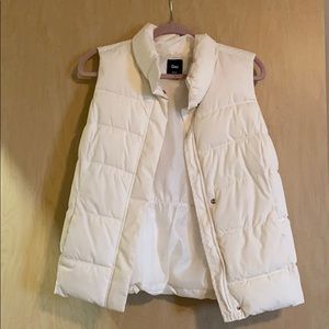White Puffer Vest from Gap - Fleece Lined Pockets